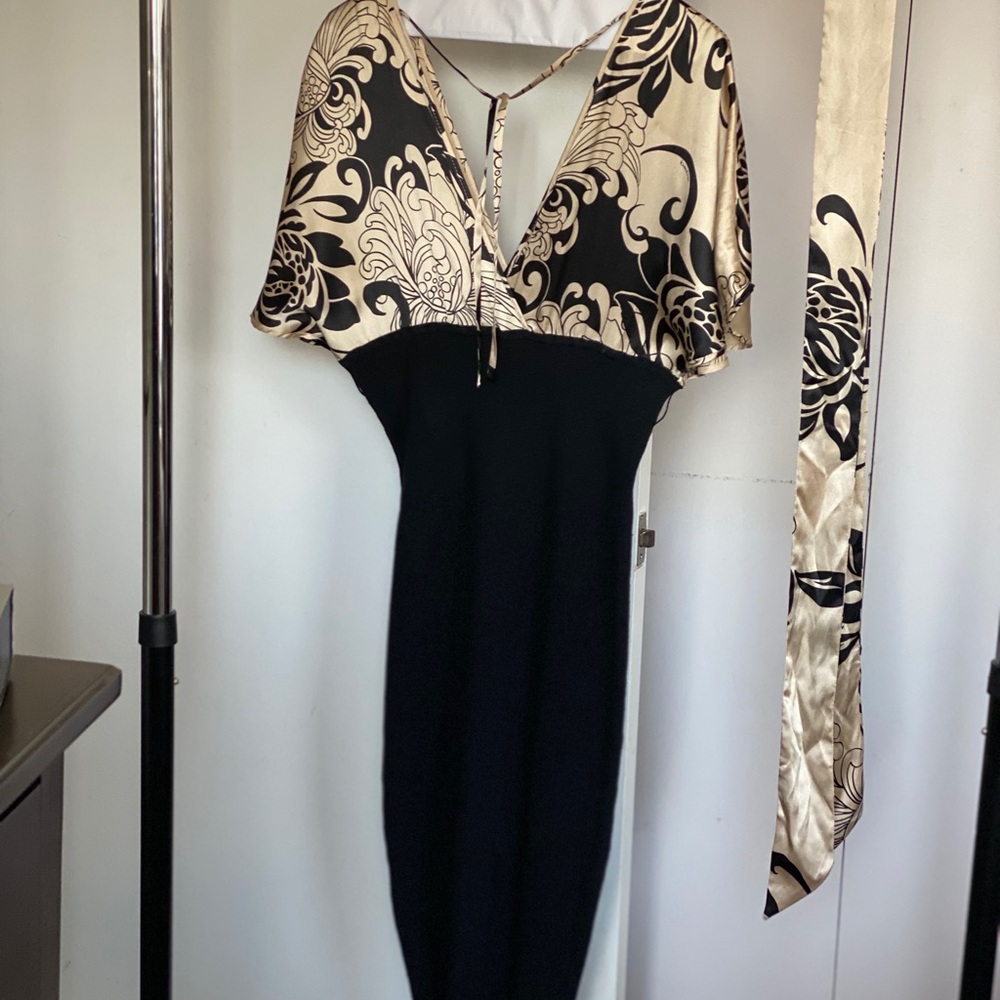 bebe low cut bodycon dress size L